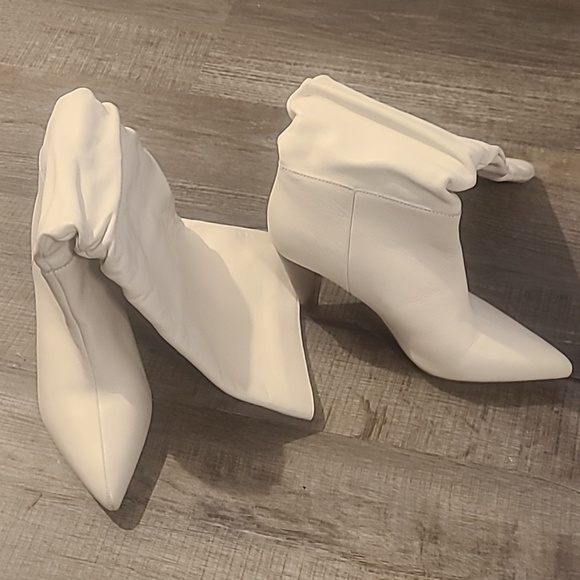 Shoes - GUC Kensie Kalani Ivory Leather Knee High Boots Soft Slouchy Women's Sz 8M